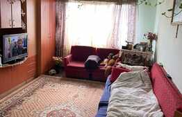 Apartament 2 camere, etaj intermediar, decomandat, 50 mp, 2 balcoane, zona Interservisan