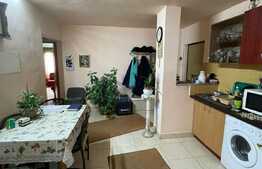 Apartament 2 camere, etaj intermediar, decomandat, 50 mp, 2 balcoane, zona Interservisan