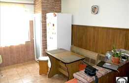 Vanzare 3 camere decomandate, 74 mp, zona Calea Manastur. Boxa si loc de parcare