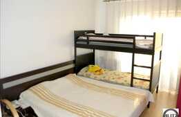De vanzare apartament cu 4 camere, 79 mp, zona Campului. Loc de parcare inclus!