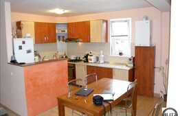 De vanzare apartament cu 4 camere, 79 mp, zona Campului. Loc de parcare inclus!