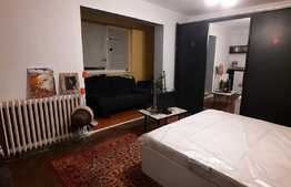 Apartament de 3 camere decomandat, zona strazii Parang