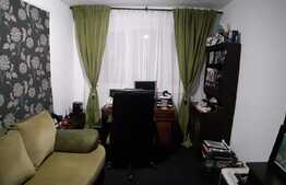 Apartament de 3 camere decomandat, zona strazii Parang