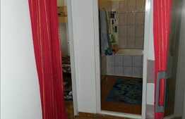 Apartament 2 camere de vanzare, 51 mp utili, zona linistita, cu boxa, parcare