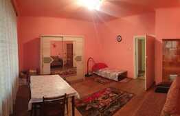 Reducere! Apartament de 2 camere, 74 mp, in Centrul Istoric 