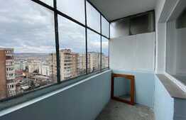 EXCLUSIVITATE! Apartament 3 camere decomandat, 70mp, 2 bai,   zona strazii Aurel Vlaicu