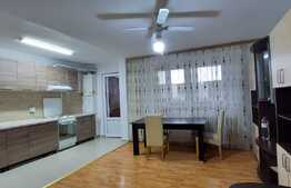 Apartament de 3 camere decomandate, 66 mp, 2 balcoane, panorama, zona Parang