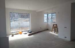 Casa 135 mp cu garaj, teren 730 mp, zona linistita si accesibila bus !