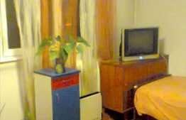 Vanzare 3 camere, 63 mp, etaj intermediar, zona Hotel Royal. Loc de parcare!