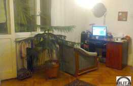 Vanzare 3 camere, 63 mp, etaj intermediar, zona Hotel Royal. Loc de parcare!