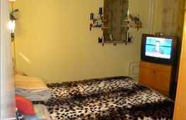 Vanzare apartament 3 camere, decomandat, 68 mp utili, zona Kaufland