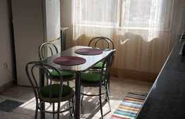 2 camere decomandate, etaj intermediar, zona Primaverii