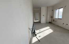 Penthouse 2 camere semifinisat, 56 mp, terasa 59 mp, garaj, zona Eroilor!