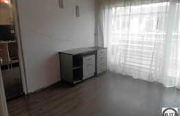 De vanzare apartament cu 1 camera, 32 mp plus balcon, zona strazii Eroilor