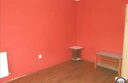 De vanzare apartament cu 1 camera, 32 mp plus balcon, zona strazii Eroilor