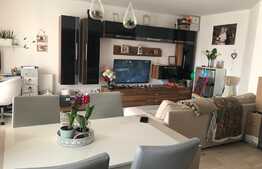 Apartament 2 camere semidecomandate, etaj intermediar, parcare in zona Terra!