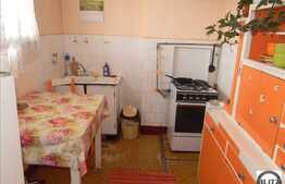 Vanzare apartament cu 2 camere, 46 mp, orientare E-V
