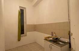 Oportunitate de investiție în zona centrală! Garsonieră decomandată, 23 mp, tavan înalt!