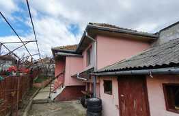 Casa individuala, 125 mp utili,  225 mp teren, Dambu Rotund 