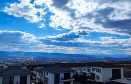 Casa tip duplex 120 mp utili si teren de 318 mp, zona Parcul Tineretului