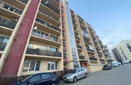 EXCLUSIVITATE, comision 0%! Apartament 2 camere, 50 mp, finisat, etaj intermediar, parcare,zona Petrom!