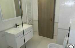 Apartament 3 camere de vanzare, 100 mp utili, zona E. Quinet, cu parcare