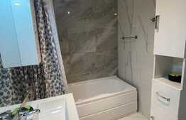 Apartament 3 camere, lux, 55 mp, parcare, zona Vivo  