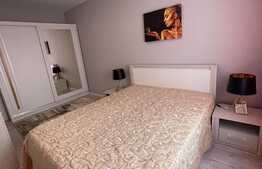 Apartament 3 camere, lux, 55 mp, parcare, zona Vivo  