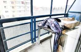 Apartament generos cu 2 camere, decomandat, 64 mp, 2 balcoane, 2 boxe, zona Calea Floresti