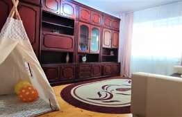 Apartament 3 camere, decomandat, balcon, etaj intermediar, zona Pietei Ion Mester - Manastur