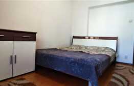 Apartament 3 camere, decomandat, balcon, etaj intermediar, zona Pietei Ion Mester - Manastur