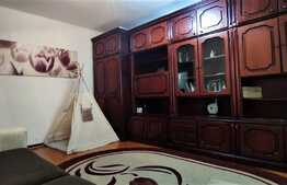 Apartament 3 camere, decomandat, balcon, etaj intermediar, zona Pietei Ion Mester - Manastur