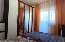 Apartament 3 camere, decomandat, balcon, etaj intermediar, zona Pietei Ion Mester - Manastur