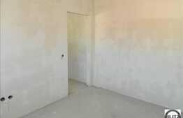 Vanzare apartament cu 2 camere, 58 mp plus balcon, cu loc de parcare