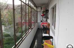 Vanzare apartament 2 camere, 48 mp utili, zona Hateg, cu boxa