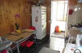 Vanzare apartament 2 camere, 48 mp utili, zona Hateg, cu boxa