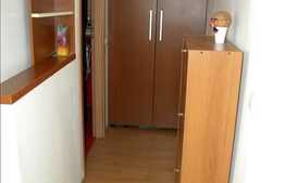 2 camere, 60 mp, in imobil nou, zona 21 Decembrie. Complet mobilat si utilat!