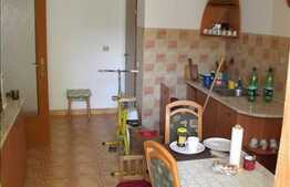 De vanzare apartament 2 camere, 54 mp, cu boxa si loc de parcare