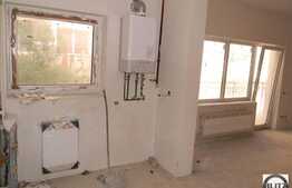 De vanzare apartament cu 2 camere, 58 mp, cu terasa de 34 mp, zona Polus.