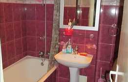 De vanzare 2 camere decomandate, 45 mp. Imobil izolat termic! Boxa inclusa!