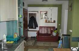 De vanzare 2 camere decomandate, 45 mp. Imobil izolat termic! Boxa inclusa!