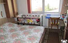 De vanzare 2 camere decomandate, 45 mp. Imobil izolat termic! Boxa inclusa!