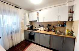 Apartament de 3 camere, 65 mp, etaj intermediar! Zona Kik