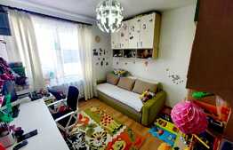 Apartament de 3 camere, 65 mp, etaj intermediar! Zona Kik