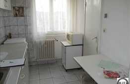 Vanzare apartament 3 camere, 68 mp utili, zona Primaverii, cu boxa la subsol