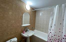 Apartament de 2 camere, decomandat, 60 mp, parcare, zona Bucuresti