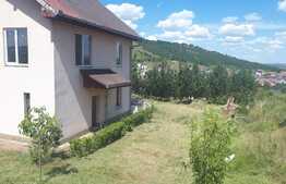 Casa individuala 210mp utili, 910mp teren,  Campenesti, locatie deosebita