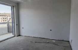 Apartament 3 camere, semifinisat, 62 mp, terasa 15 mp, zona Stejarului 