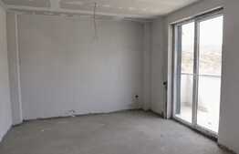 Apartament 3 camere, semifinisat, 62 mp, terasa 15 mp, zona Stejarului 