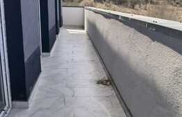 Apartament 3 camere, semifinisat, 62 mp, terasa 15 mp, zona Stejarului 